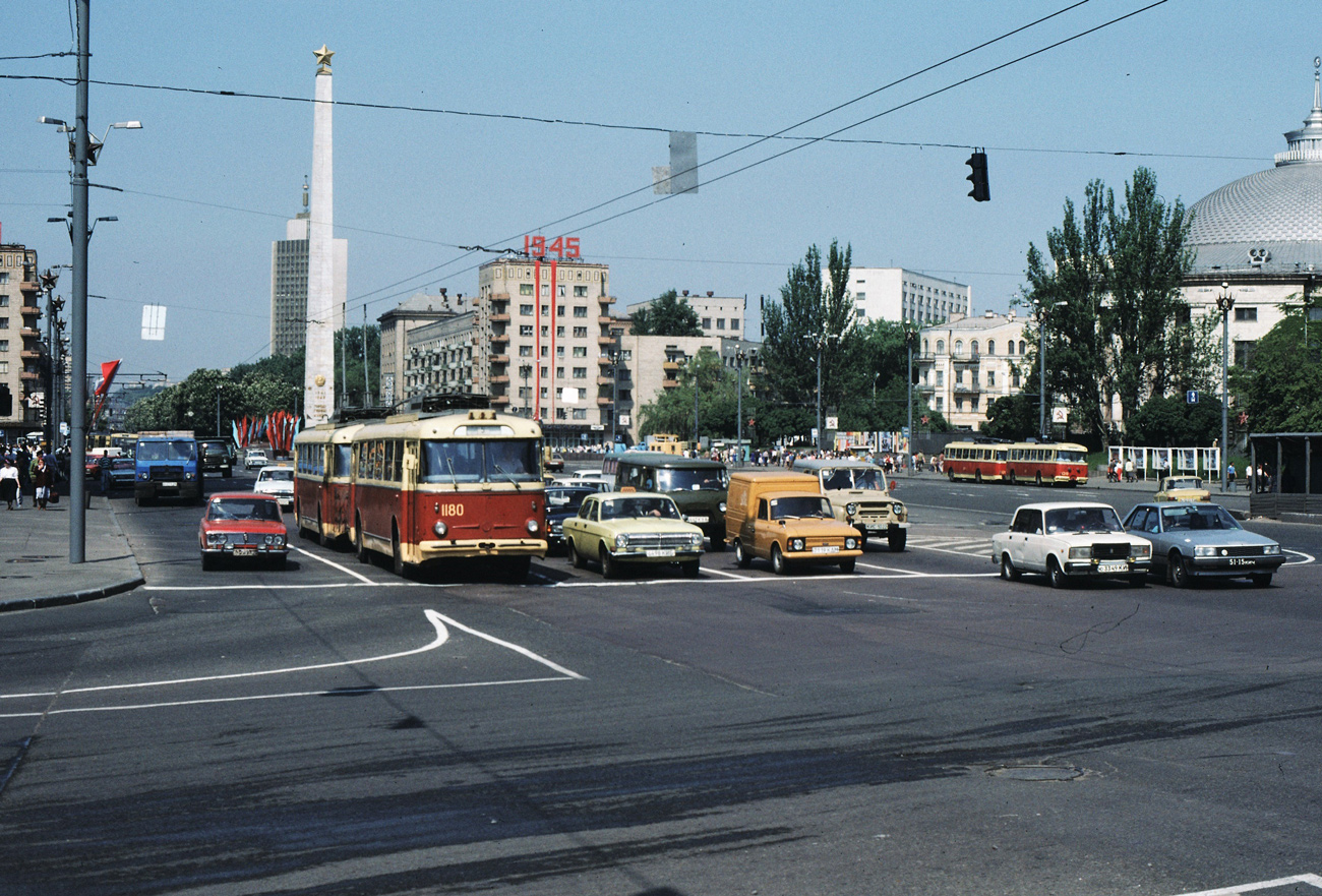 Киев, Škoda 9Tr17 № 1180; Киев, Škoda 9Tr17 № 1186; Киев — Исторические фотографии