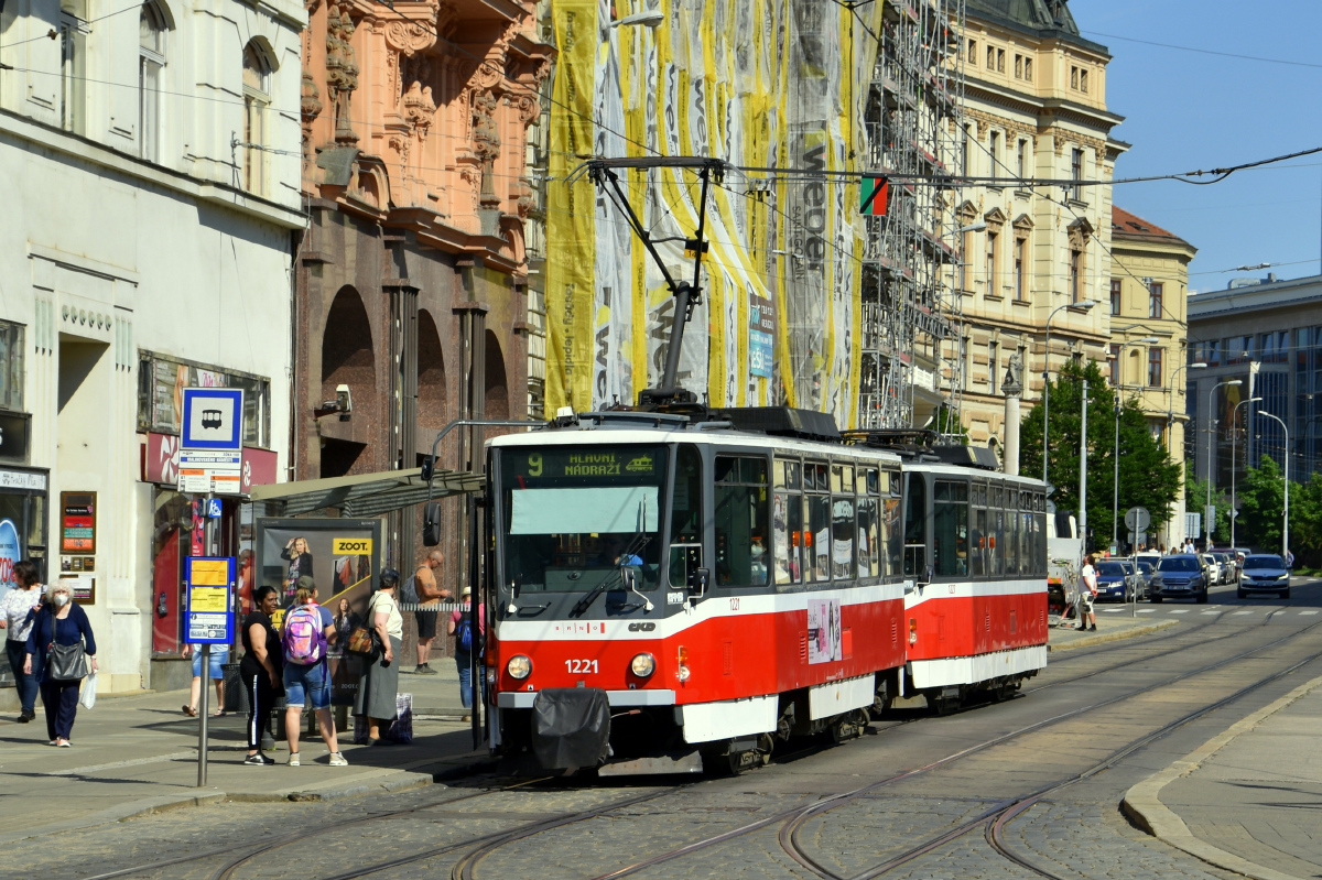 Брно, Tatra T6A5 № 1221
