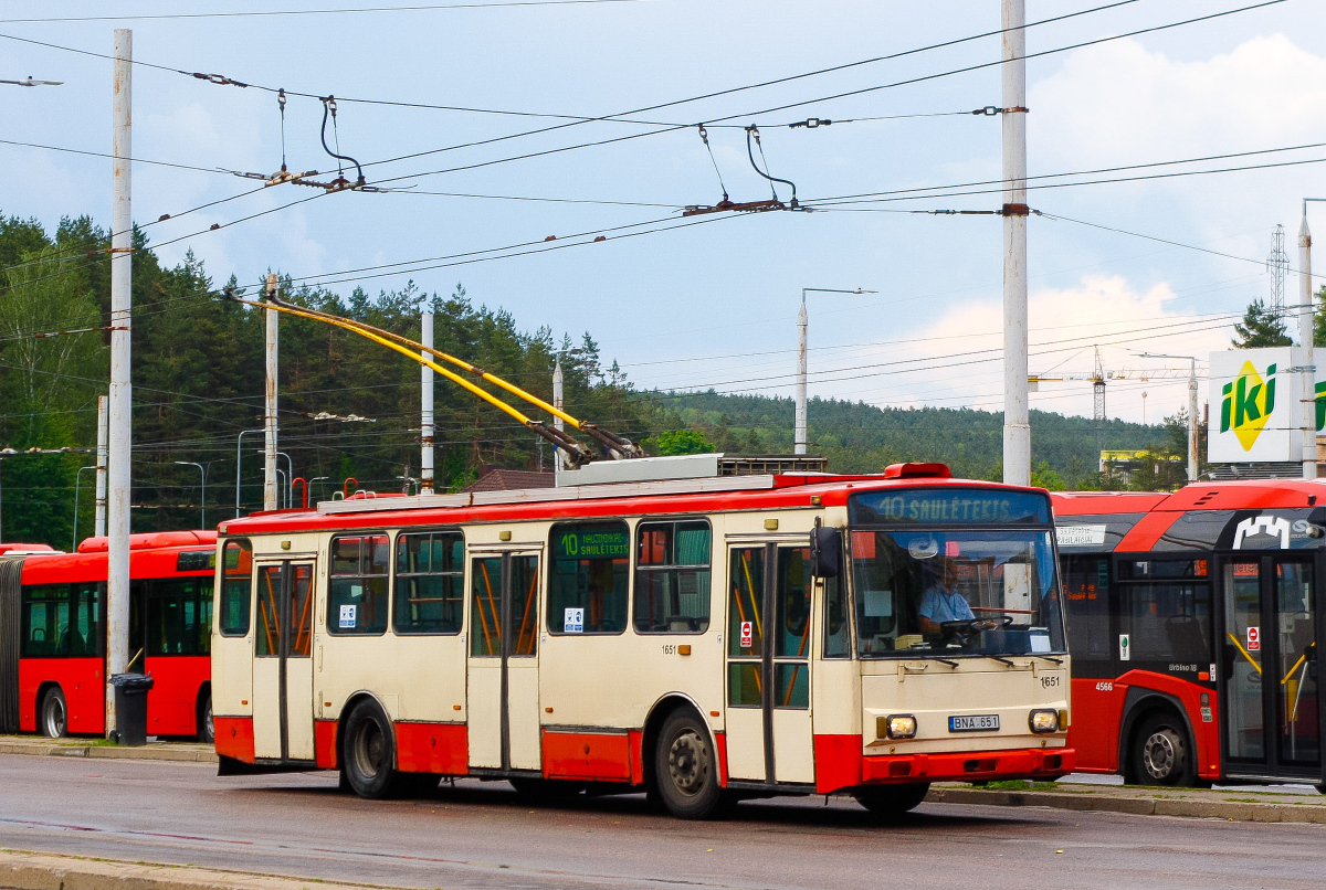 Вильнюс, Škoda 14Tr17/6M № 1651