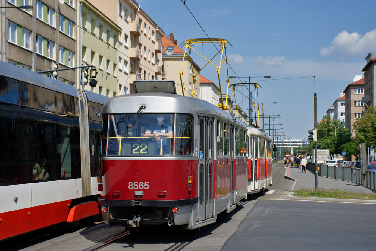 Прага, Tatra T3R.P № 8565