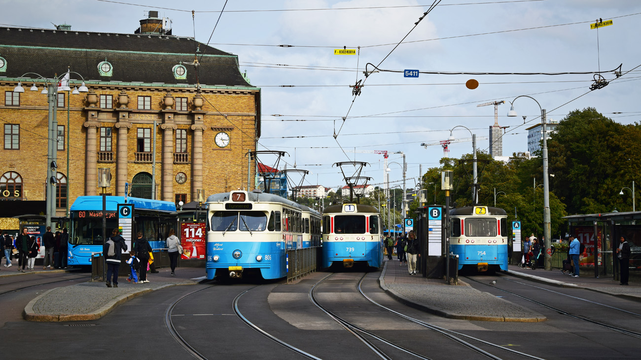 Gothenburg, Hägglund M29 № 806; Gothenburg, ASEA/ASJL M28 № 739; Gothenburg, ASEA/ASJL M28 № 754 Gothenburg, Hägglund M29 № 806; Gothenburg, ASEA/ASJL M28 № 739; Gothenburg, ASEA/ASJL M28 № 754