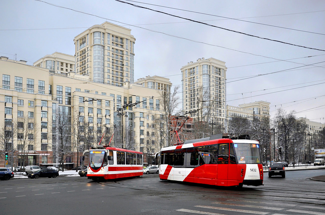 Санкт-Петербург, 71-134А (ЛМ-99АВН) № 1370; Санкт-Петербург, 71-153 (ЛМ-2008) № 1432