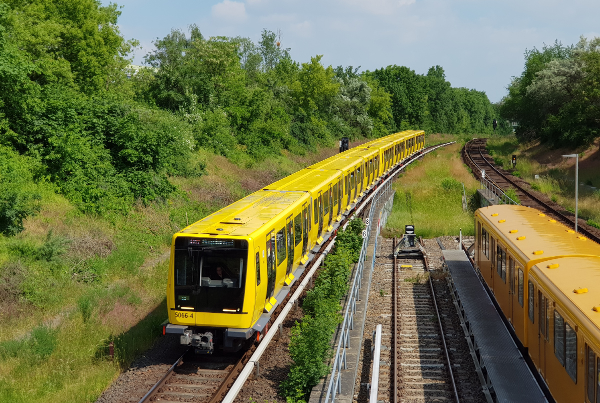 Берлин, BVG IK20 № 5066-4
