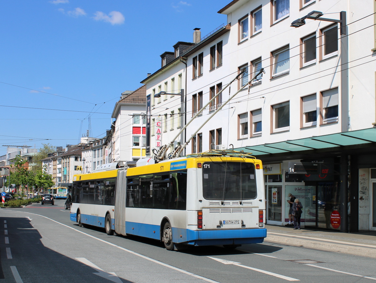 Золинген, Berkhof Premier AT18 № 171