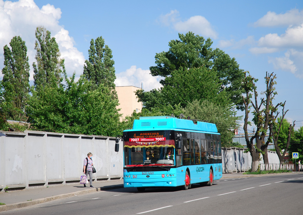 赫梅利尼次基, Bogdan T70117 # 041