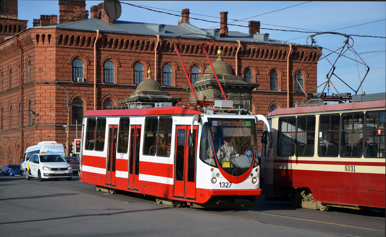 Санкт-Петербург, 71-134А (ЛМ-99АВН) № 1327 Санкт-Петербург, 71-134А (ЛМ-99АВН) № 1327