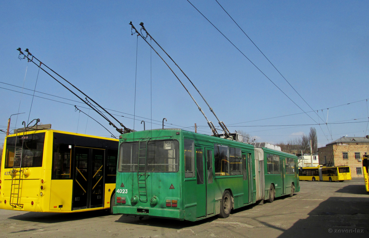 Киев, Киев-12.03 № 4023