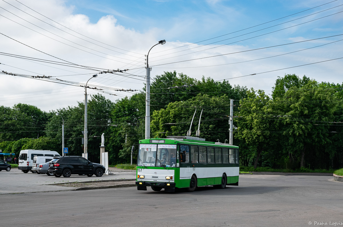 Ровно, Škoda 14Tr10/6 № 157