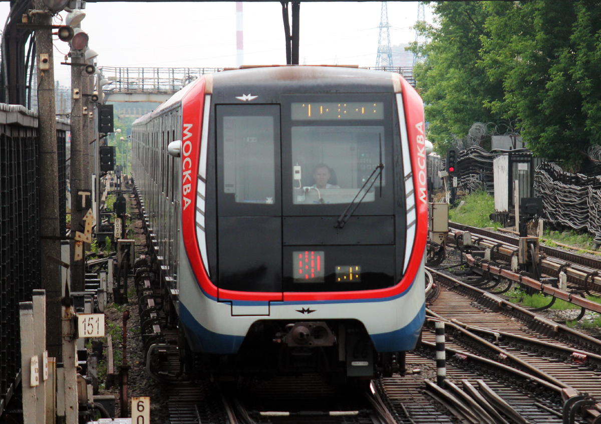 Moskau, 81-765 “Moskva” Nr. 65001