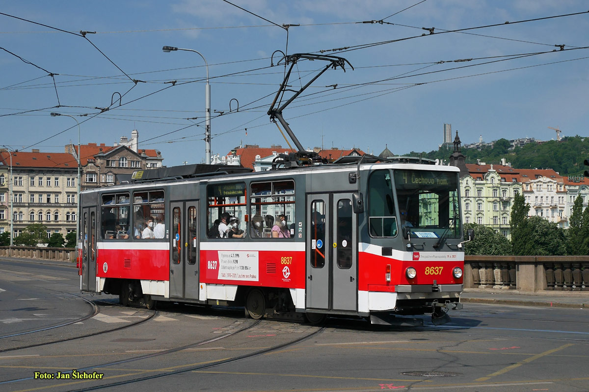 Прага, Tatra T6A5 № 8637