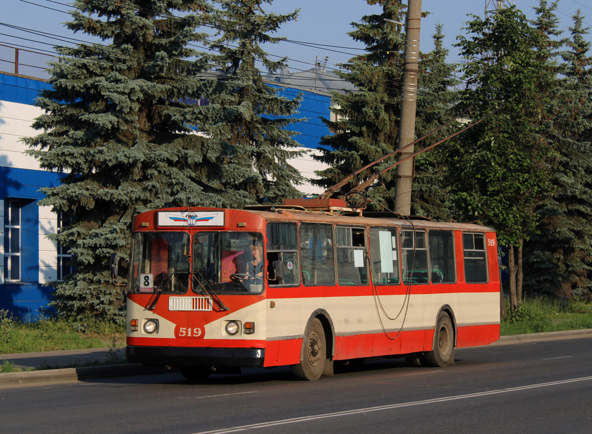 Kirov, ZiU-682G [G00] č. 519