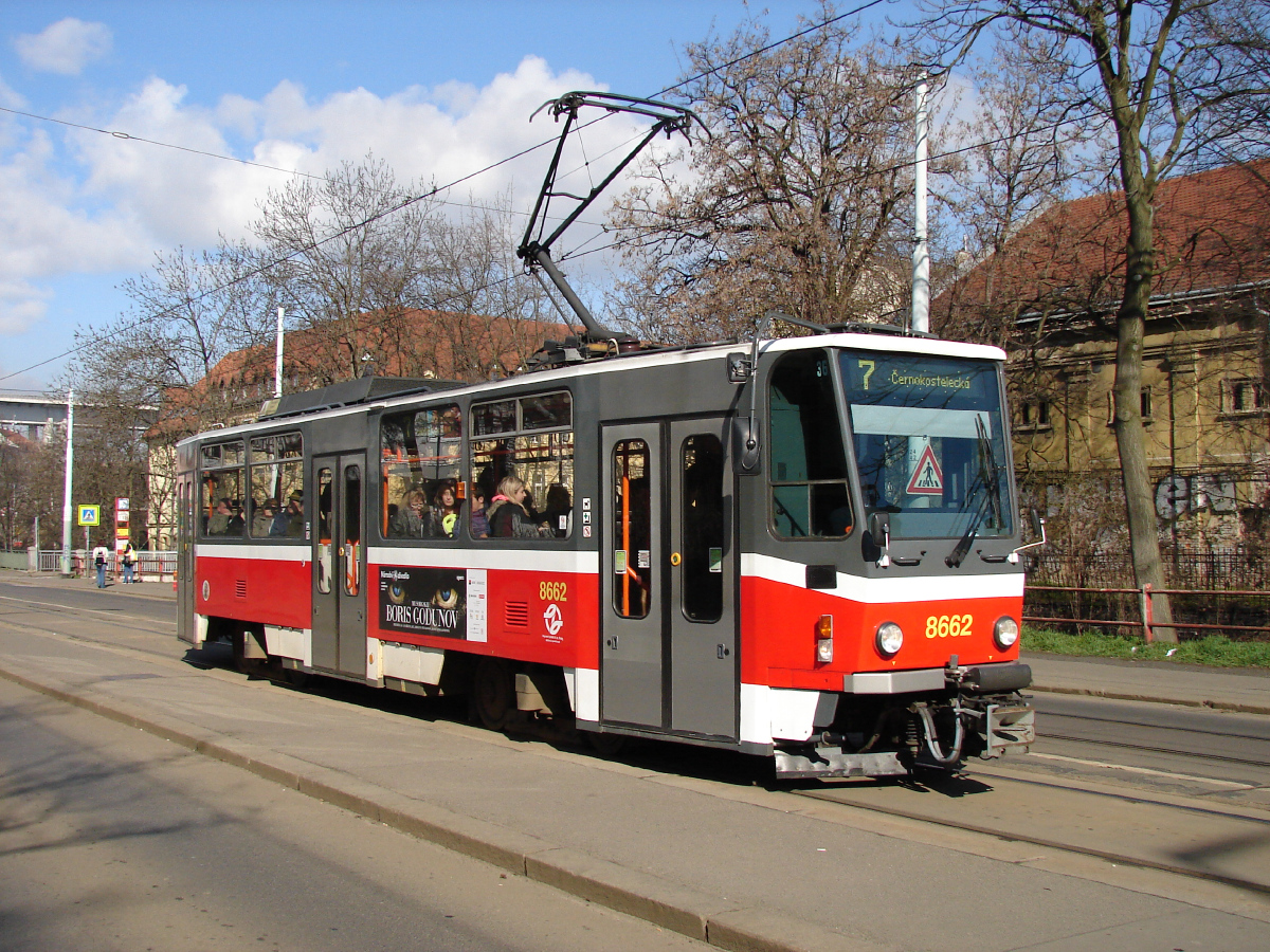 Прага, Tatra T6A5 № 8662