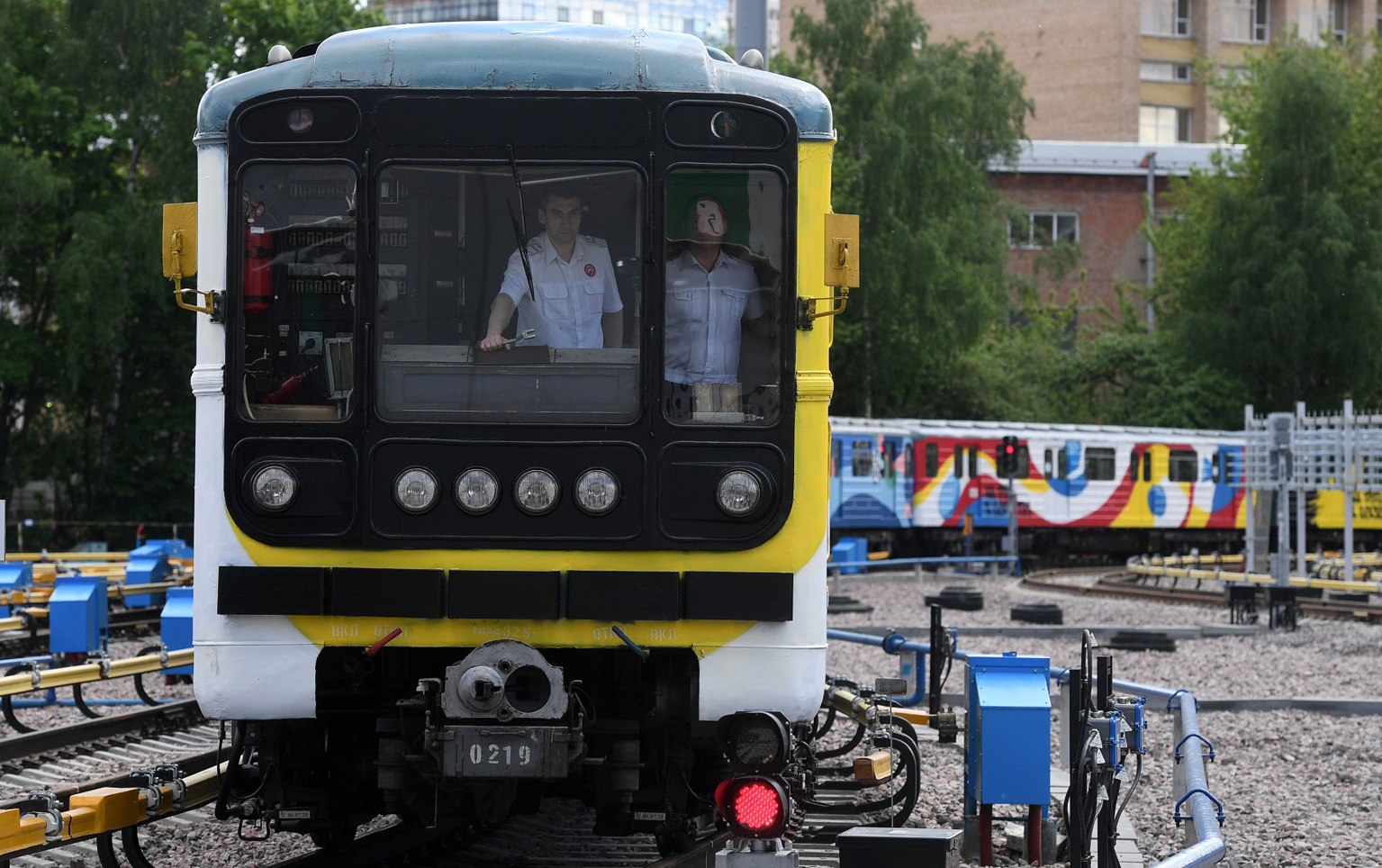 Moscow, 81-717.5 (MMZ/MVM) № 0219