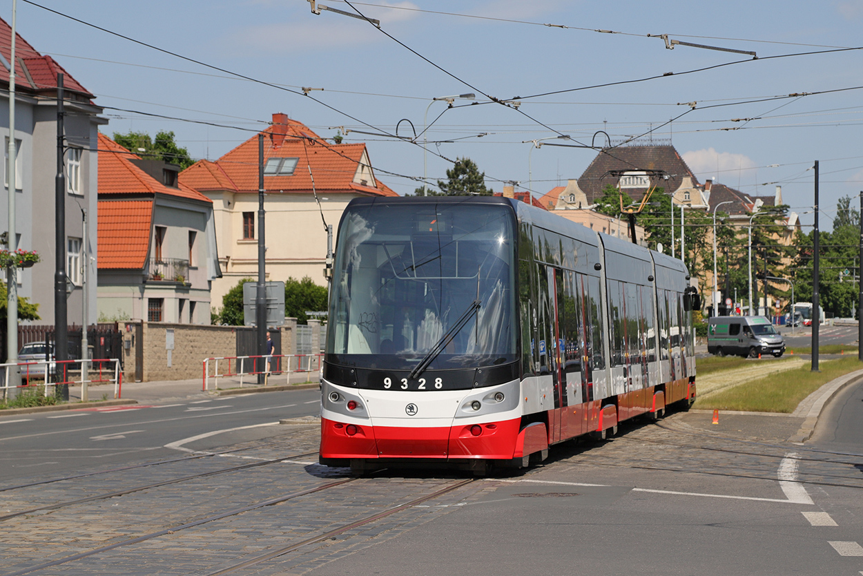 Praga, Škoda 15T4 ForCity Alfa Praha Nr 9328
