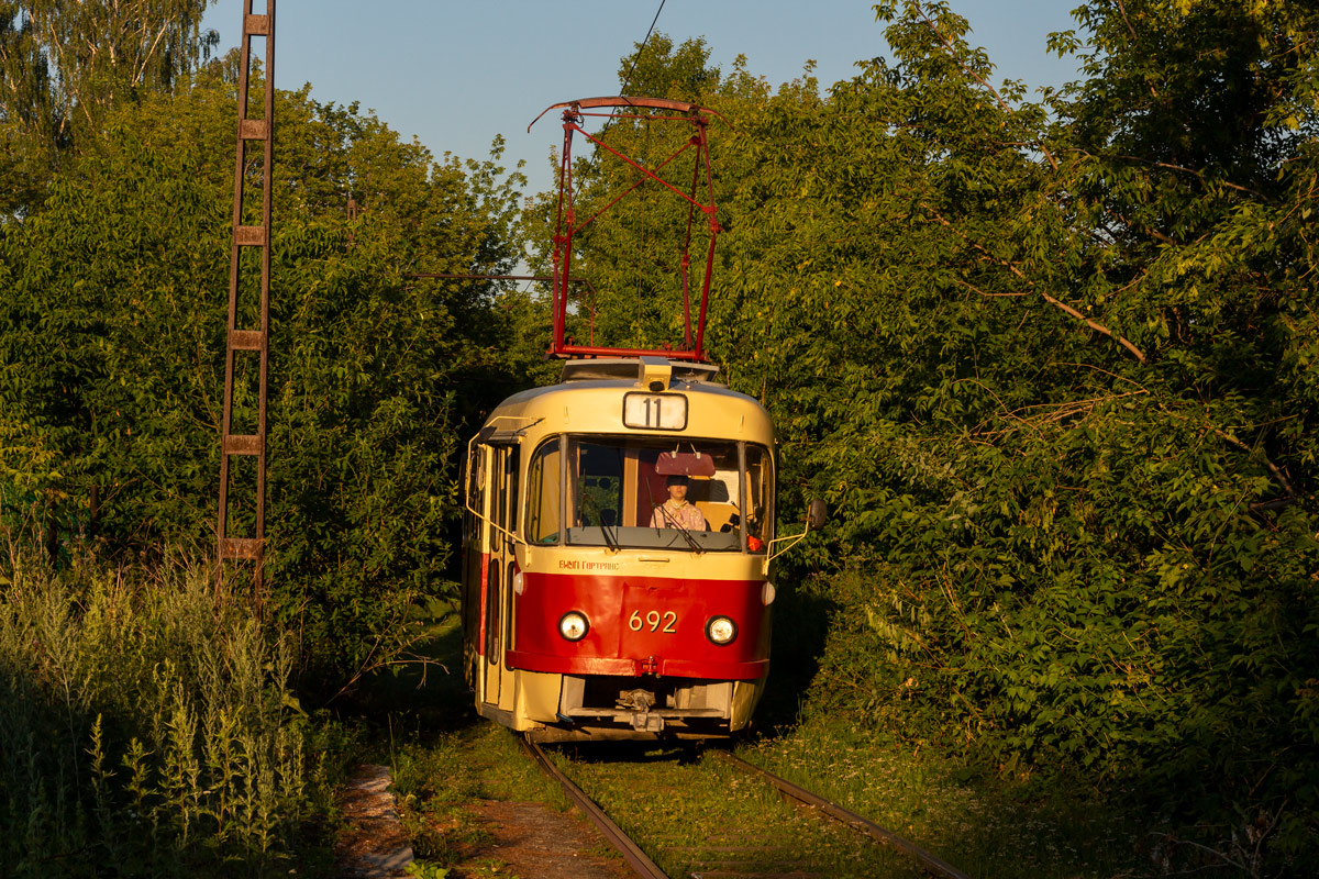 Yekaterinburg, Tatra T3SU № 692