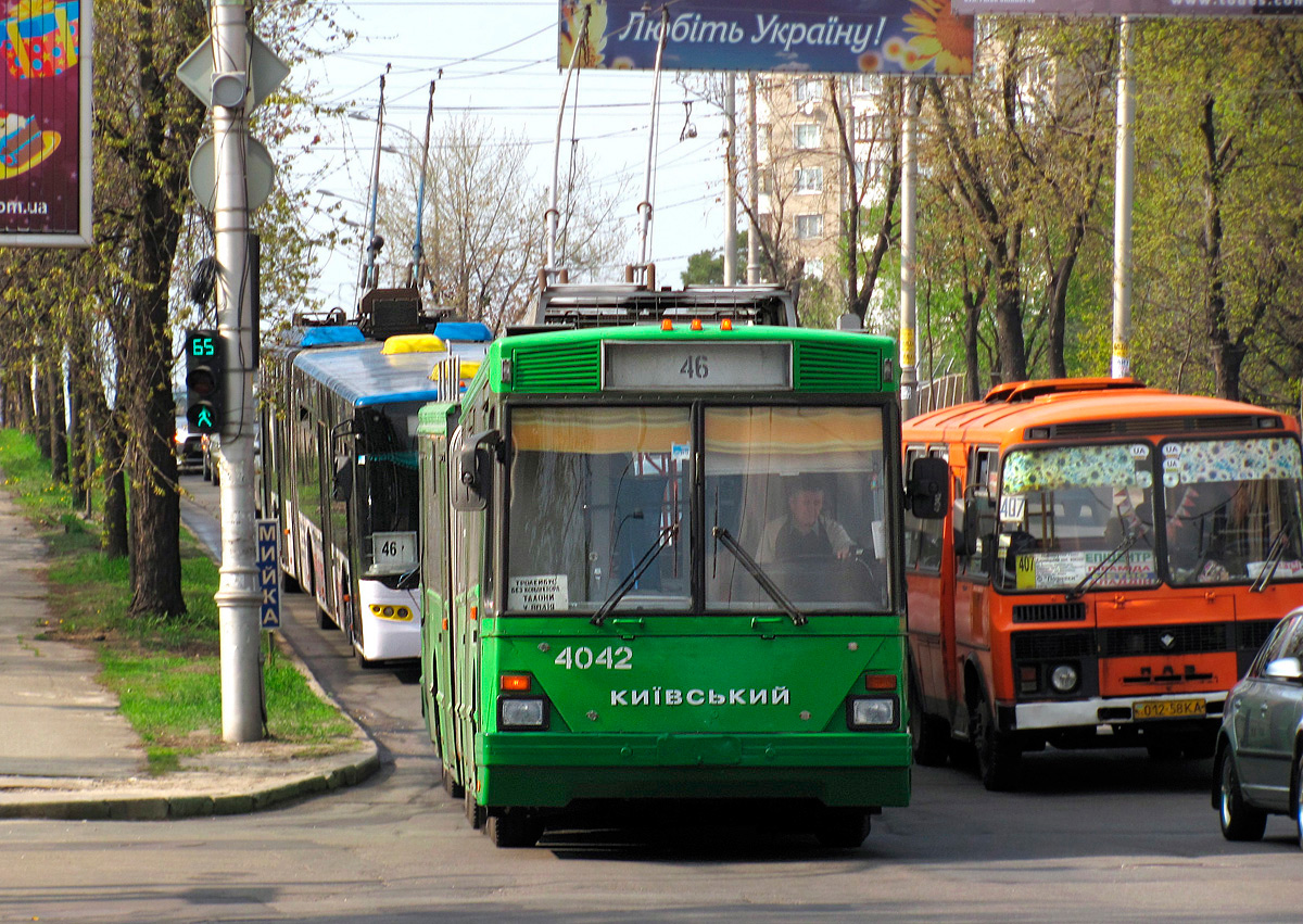 Киев, Киев-12.03 № 4042