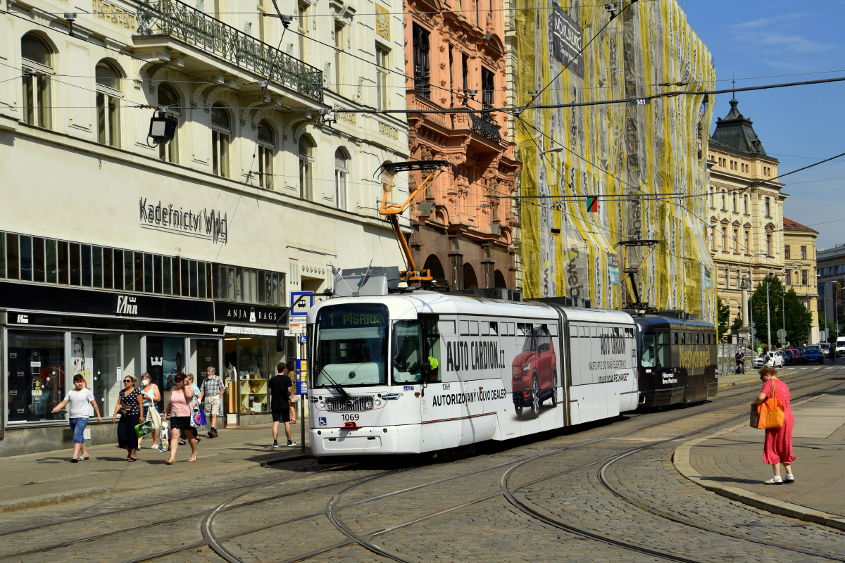 Brno, Vario LF2R.E № 1069