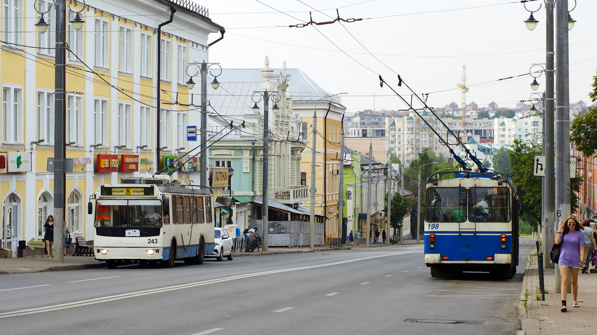 Владимир, ЗиУ-682Г-016.02 № 243; Владимир, ЗиУ-682Г-016.04 № 198