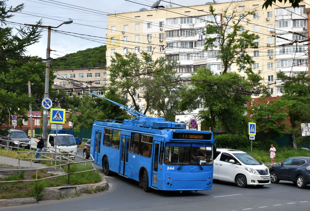 海參威, ZiU-682G-016.02 # 244