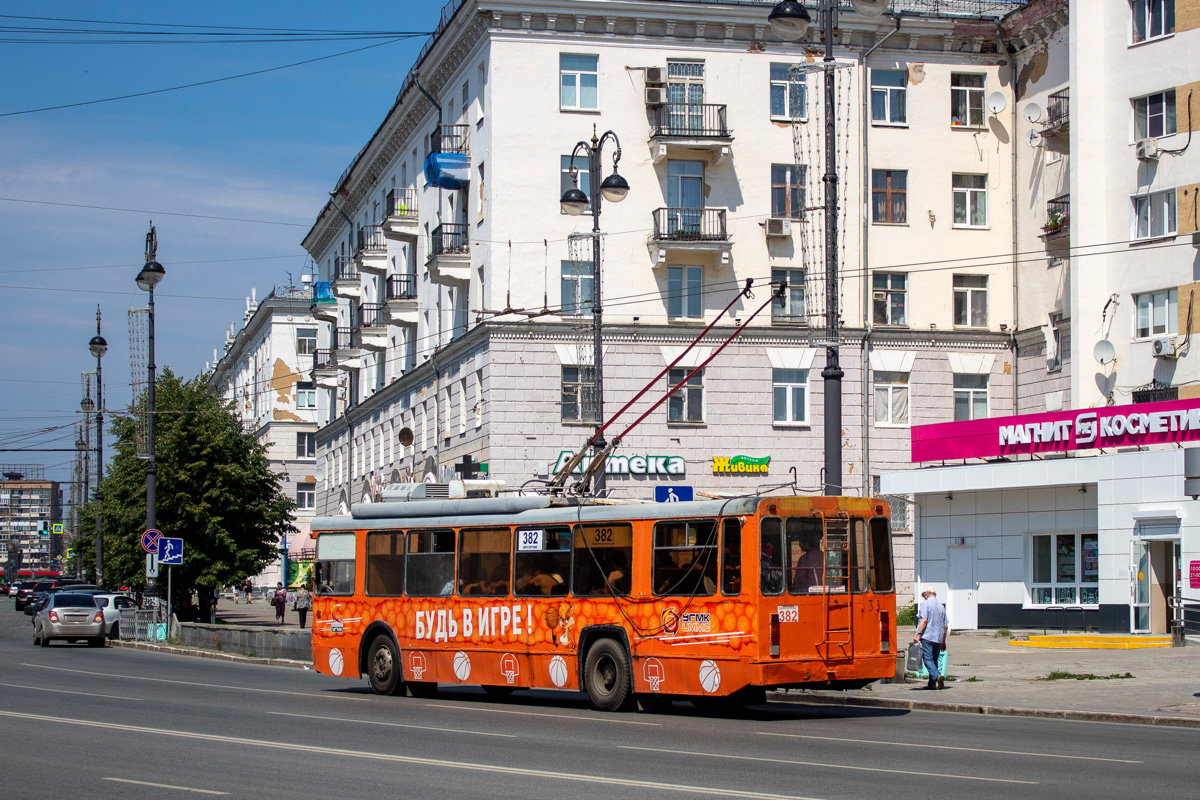 Екатеринбург, БТЗ-5276-04 № 382 Екатеринбург, БТЗ-5276-04 № 382