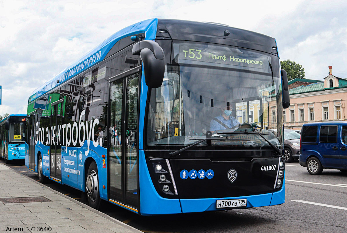 Moskva, KAMAZ-6282 č. 441807