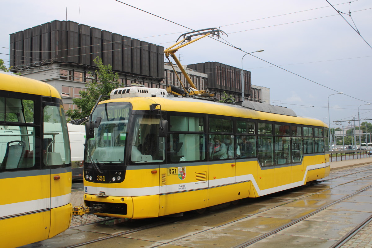 Plzeň, Vario LFR.S Br. 351