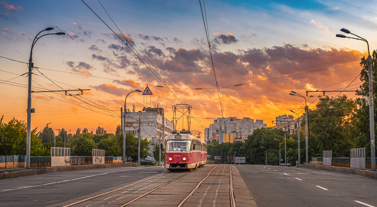 Киев, Tatra T3SU № 5808