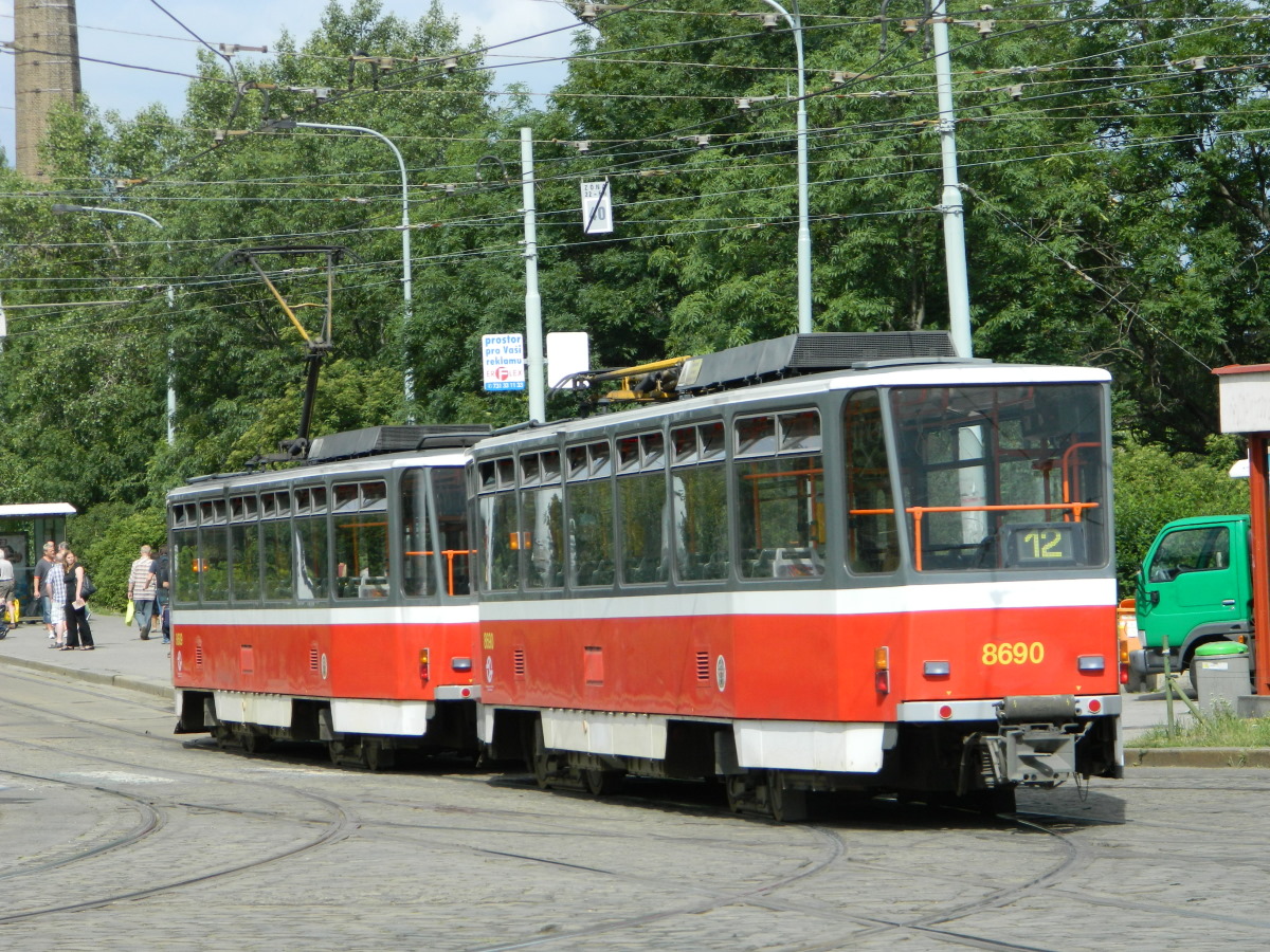 Прага, Tatra T6A5 № 8690