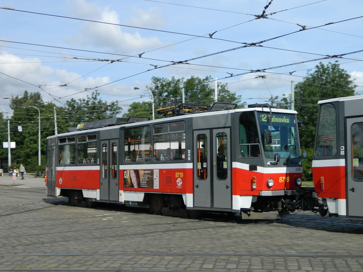 Прага, Tatra T6A5 № 8719