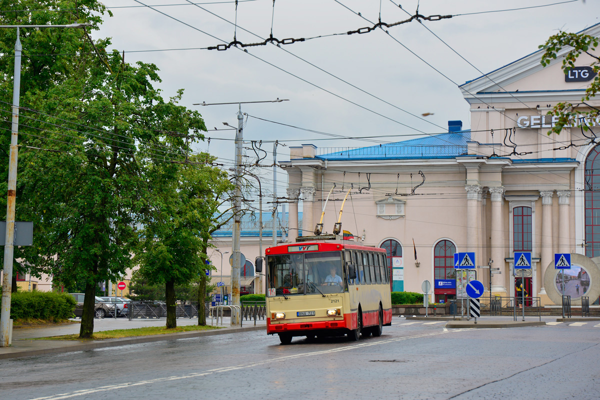 Вильнюс, Škoda 14Tr10/6 № 2121