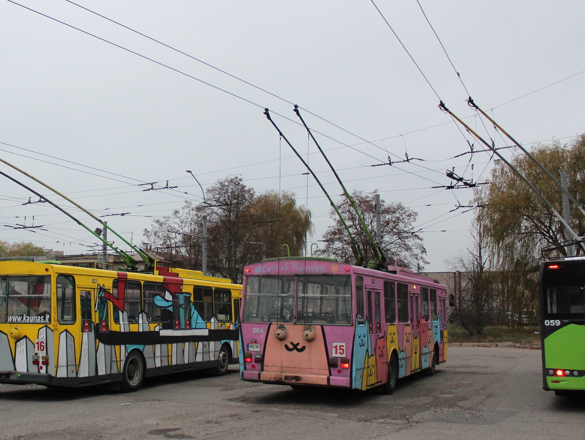 Каунас, Škoda 14Tr02/6 № 264