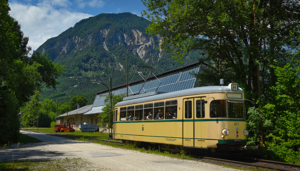 Ферлах, Duewag T4 № 437