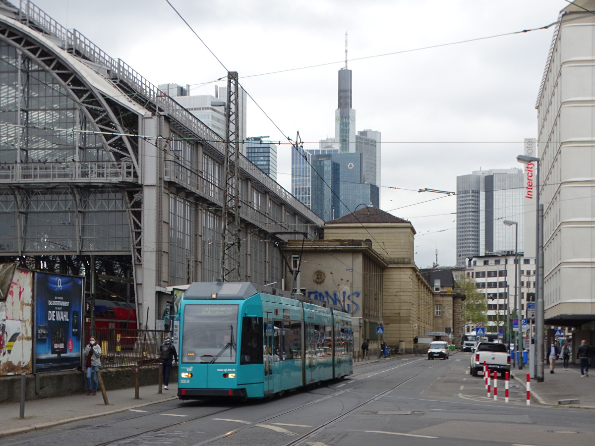 Frankfurt am Main, Duewag R № 030