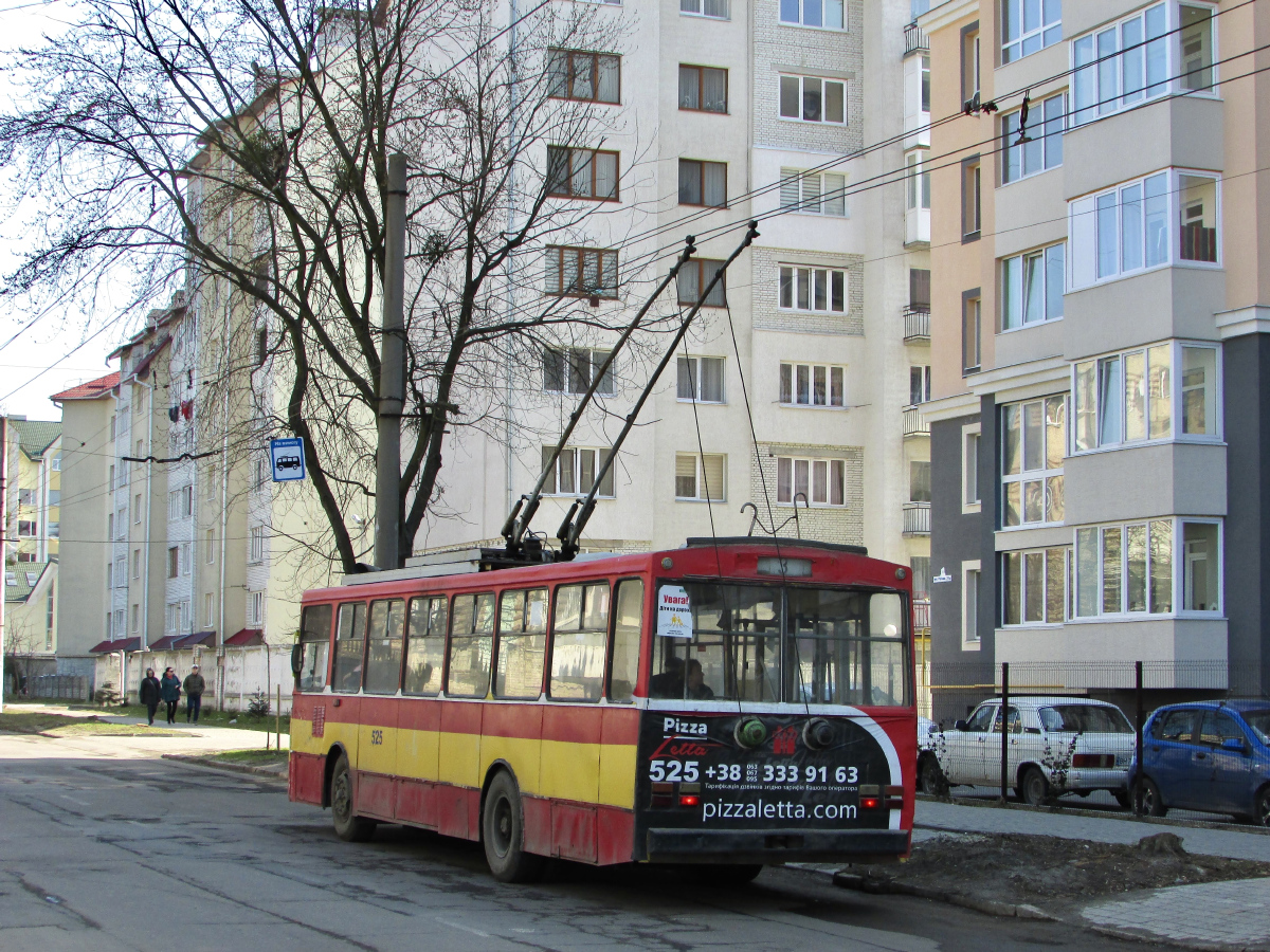 Львов, Škoda 14Tr02/6 № 525