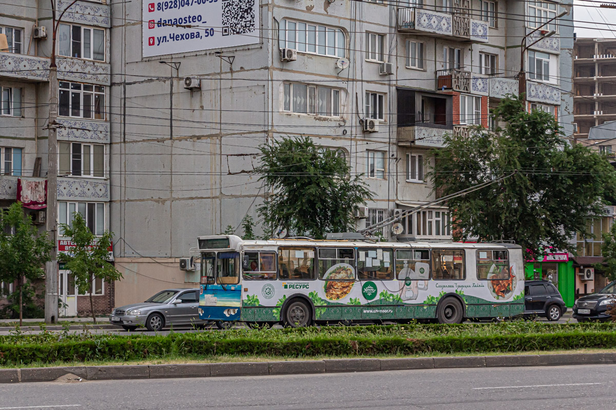 Махачкала, ЗиУ-682Г-016.05 № 233 Махачкала, ЗиУ-682Г-016.05 № 233