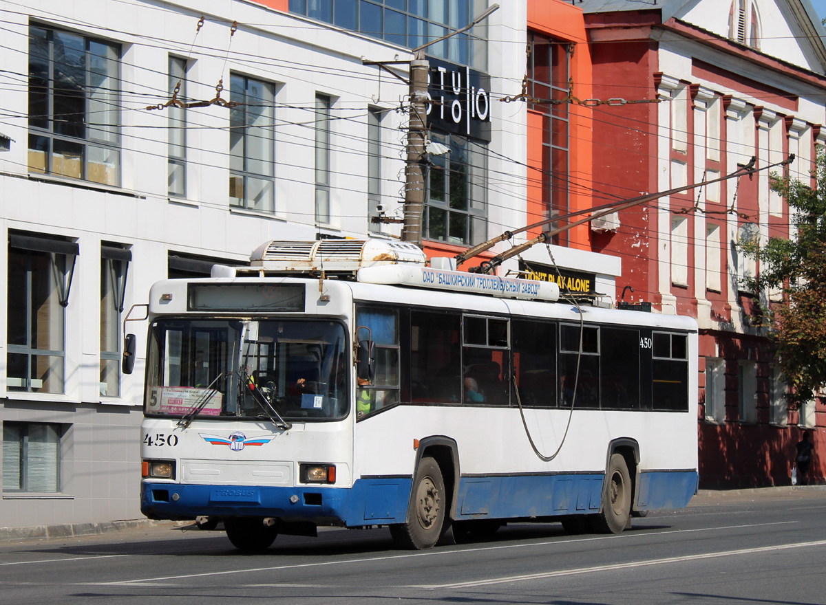 Киров, БТЗ-52764Р № 450