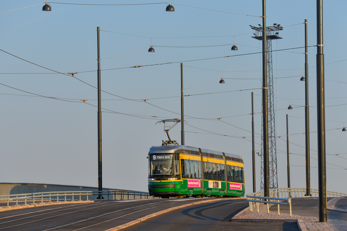 Хельсинки — Эспоо, Škoda ForCity Smart Artic MLNRV3 № 444