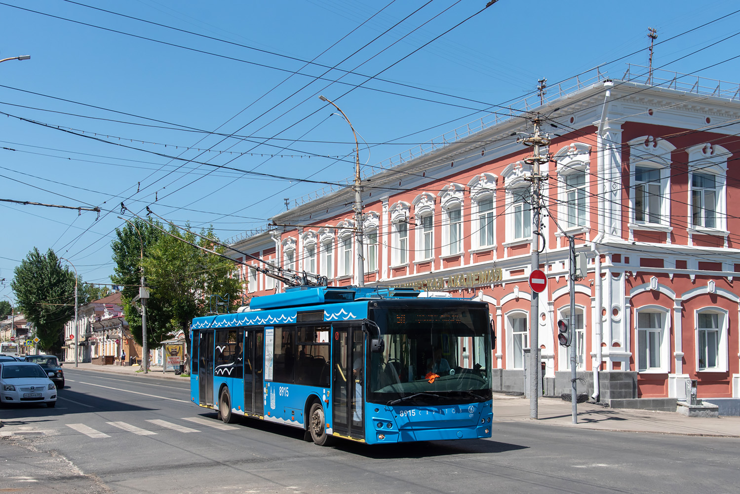 Саратов, СВАРЗ-МАЗ-6275 № 8915