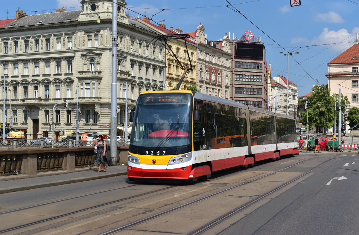 Praga, Škoda 15T4 ForCity Alfa Praha Nr 9357