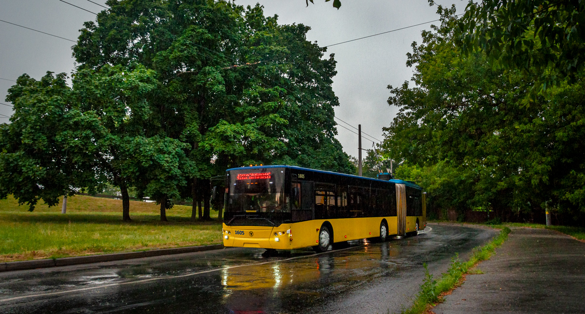 Киев, ЛАЗ E301D1 № 1605