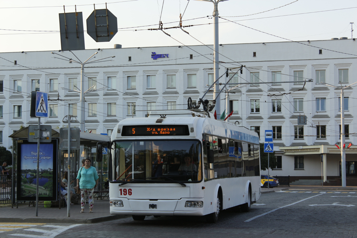 Витебск, БКМ 321 № 196