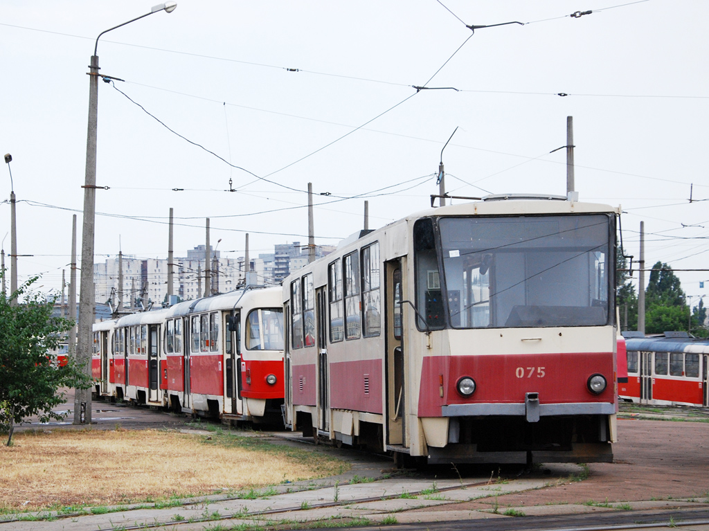 Киев, Tatra T6B5SU № 075
