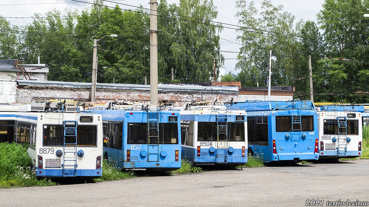 Томск, СВАРЗ-МАЗ-6235.00 № 452; Томск, БКМ 321 № 447; Томск, БКМ 321 № 449; Томск, Тролза-5265.00 «Мегаполис» № 440; Томск, СВАРЗ-МАЗ-6235.00 № (8866); Томск — Троллейбусное депо