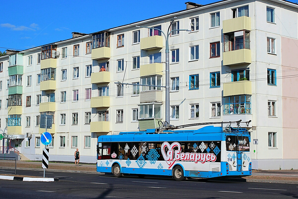 Витебск, БКМ 32100D № 218