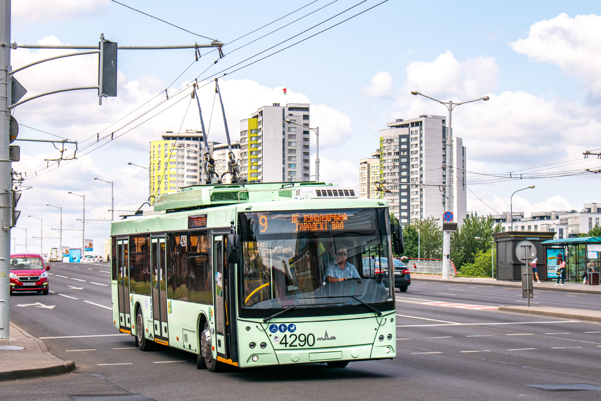 Minsk, MAZ-203T70 č. 4290