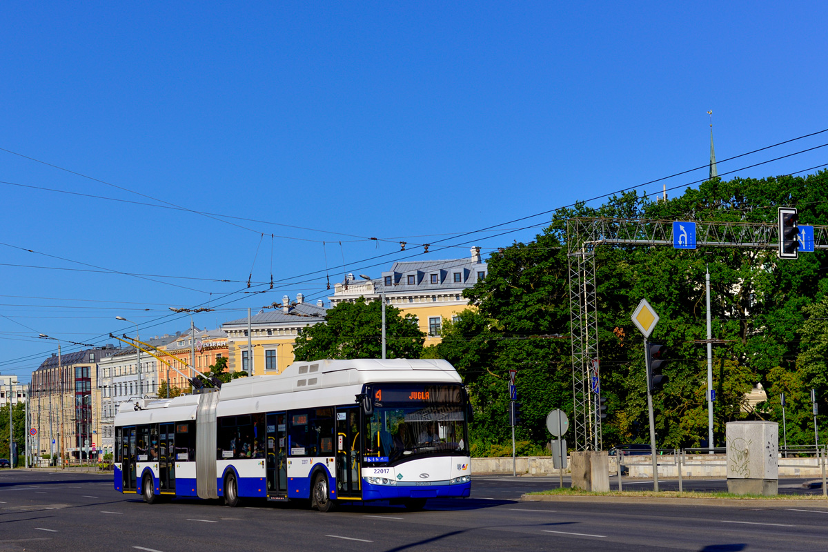 Riga, Solaris Trollino III 18,75 H2 — 22017