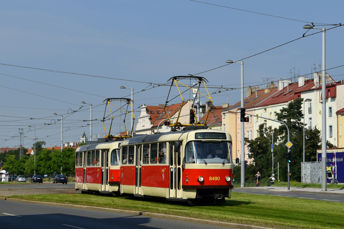 Прага, Tatra T3R.P № 8490