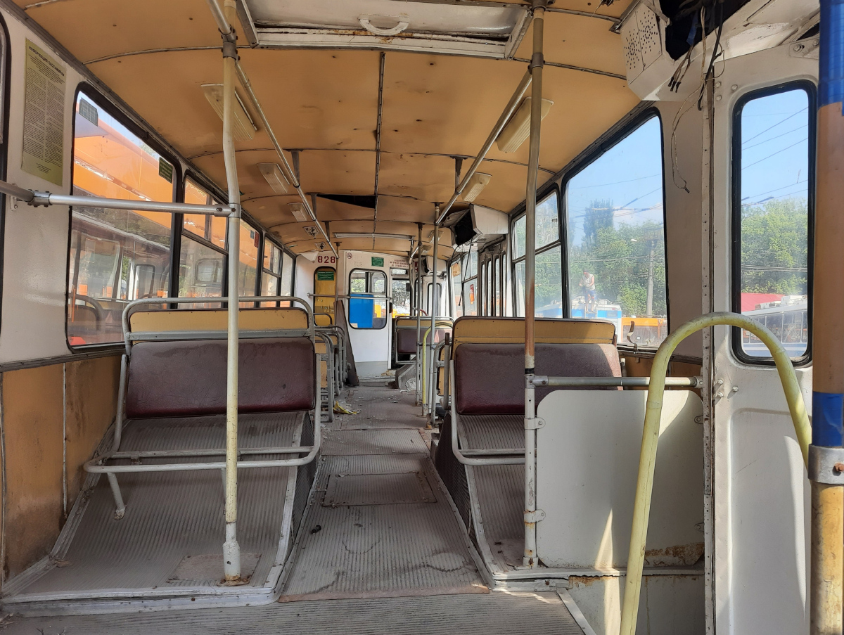 Самара, ЗиУ-682В [В00] № 828; Самара — Троллейбусное депо № 1