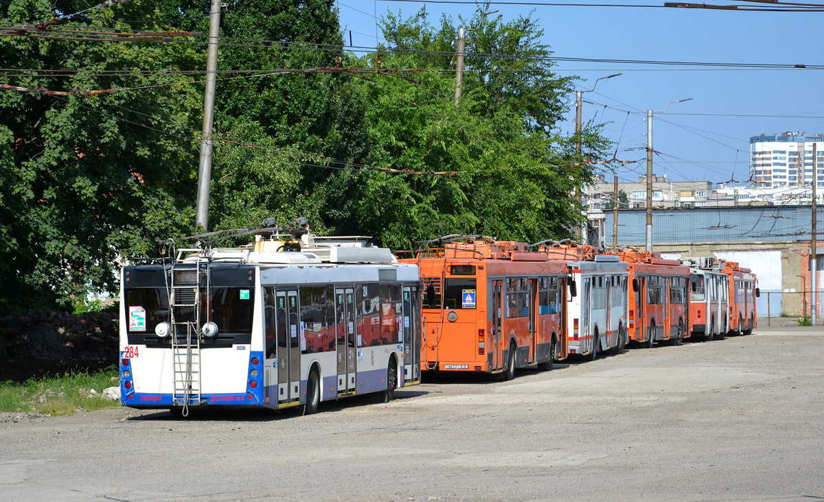 Краснодар, СВАРЗ-МАЗ-6275 № 284