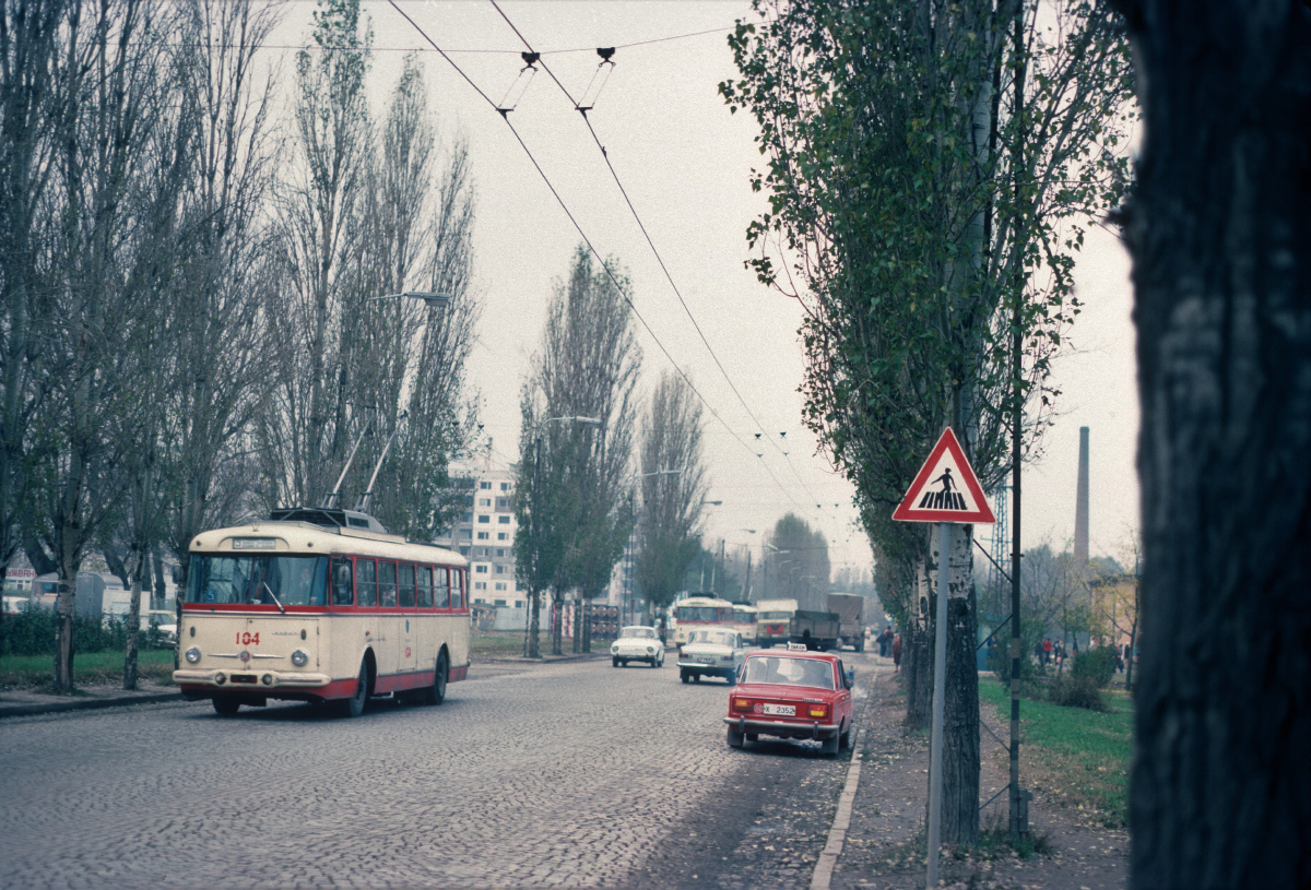 Plovdiv, Škoda 9Tr9 № 104; Plovdiv — Historical —  Тrolleybus photos Plovdiv, Škoda 9Tr9 № 104; Plovdiv — Historical —  Тrolleybus photos